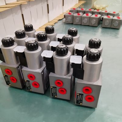 6 vias 2 posição válvula de solenoide hidráulica com seis portas de óleo e DT04-2P conector válvula colectores